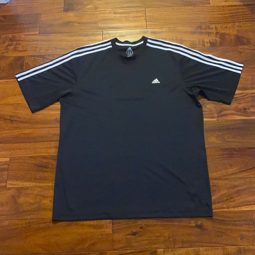Adidas tshirt - climalite fabric - men’s xl